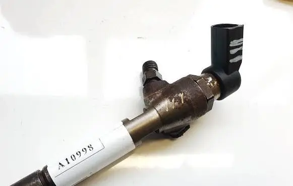 Renault Scenic III - Grand scenic III Fuel injector H8200094788