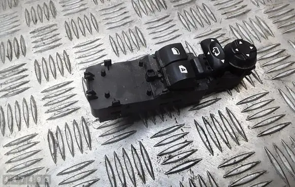 Citroen DS3 Electric window control switch