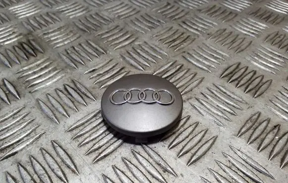 Audi A4 S4 B8 8K Original wheel cap 4B0601170