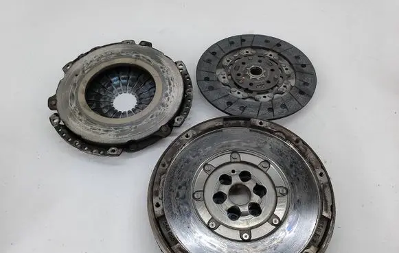 Peugeot 308 SW Dual mass flywheel 