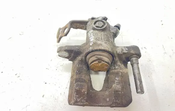 Opel Astra G Rear brake caliper