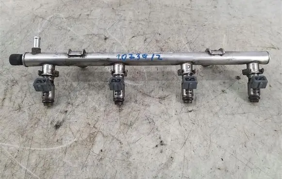 Mercedes-Benz A W168 Fuel main line pipe A1660700895
