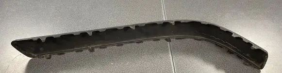 Volkswagen PASSAT B5 Front bumper lip 3B9807792