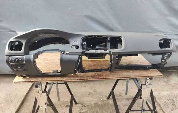 Volvo V60 Dashboard 30791702 0605605 Y283Y352