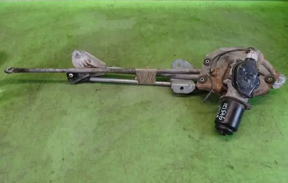 Mitsubishi Lancer Front wiper linkage and motor