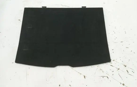 Trunk/boot floor carpet liner
