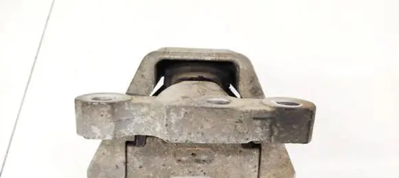 Opel Signum Engine mount bracket V04655