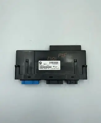 BMW X3 F25 Fuse module 9247386 8015043 532538200