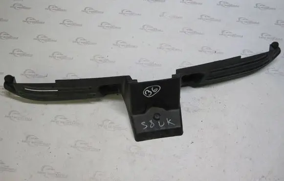 Engine bonnet/hood lock trim molding