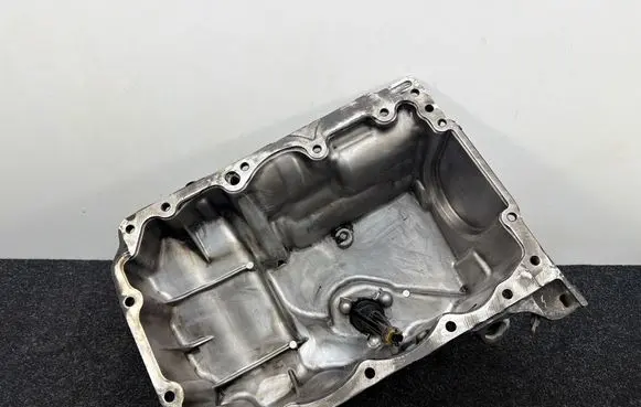 BMW 1 F20 F21 Oil sump 8513657 67698410 036405