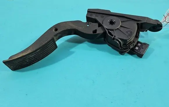 Hyundai i20 (GB IB) Accelerator throttle pedal 32700-1RXXX IMPRK1424583