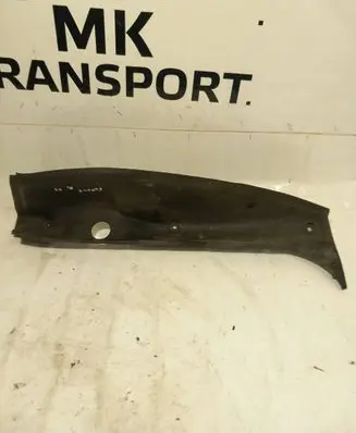 Renault Espace IV Rear/tail light trim molding 8200094122