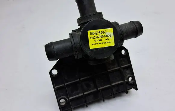 Tesla Model X Water pump 106422500C 17201030065 1270003300190