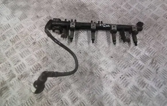 Ford Focus Fuel injector 98MFBC A031S00462 9E593