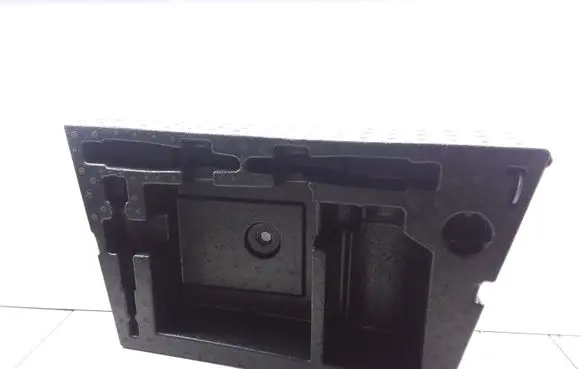 Volkswagen Touareg II Tool box 7P6012112D
