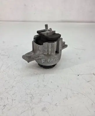 Land Rover Range Rover Velar Engine mount bracket JK836A003GA