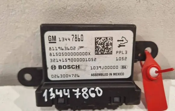 Opel Meriva B Parking PDC control unit/module 13447860