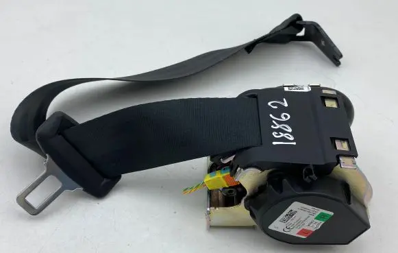 Volvo V90 Cross Country Rear seatbelt 39836048 631000800H 230922