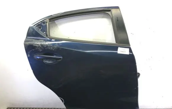 Mazda 2 Rear door