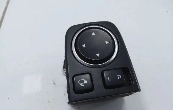 KIA Ceed Wing mirror switch 93530J7000