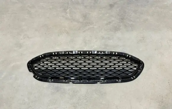 Ford Fiesta Front bumper upper radiator grill H1BB8B271A
