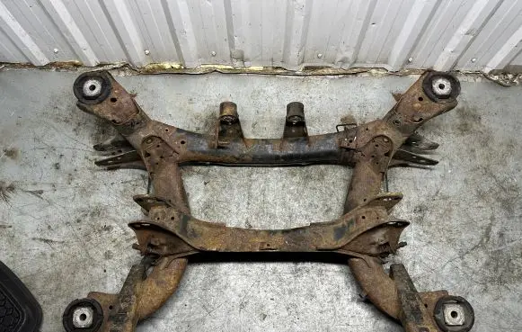 BMW X5 E70 Rear subframe 