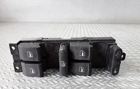 Volkswagen PASSAT B5.5 Electric window control switch 1J4959857D