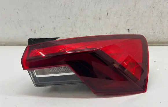 Skoda Octavia Mk4 Rear/tail lights 5E3945208