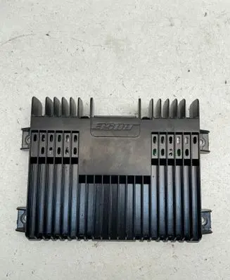 Audi A4 S4 B5 8D Sound amplifier 183359 226551 250927