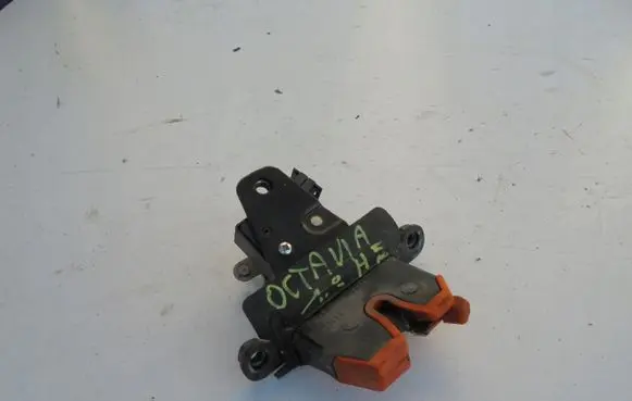 Skoda Octavia Mk1 (1U) Tailgate/trunk/boot lock/catch/latch