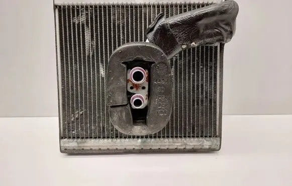 Volkswagen Golf VII Air conditioning (A/C) radiator (interior) 