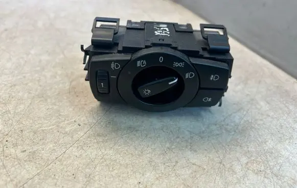 BMW X1 E84 Light switch 6932792 1119201 33600101