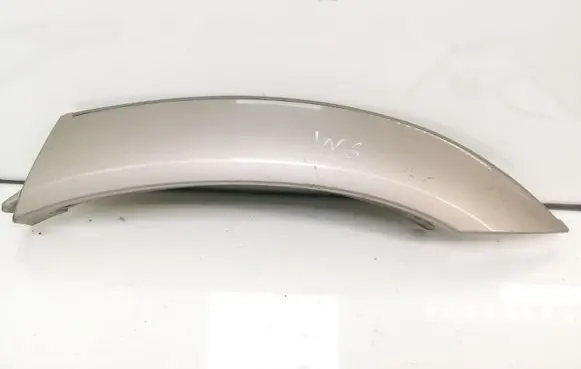 Suzuki Grand Vitara I Rear fender molding trim 7768052D00
