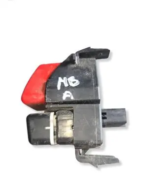 Mercedes-Benz A W168 Hazard light switch A1688201210 33019001