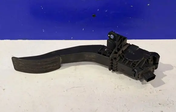 Polestar 2 Accelerator throttle pedal 32264188
