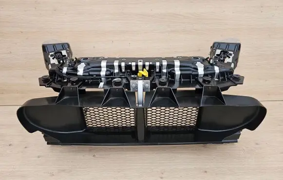 Maserati Levante Front piece kit 
