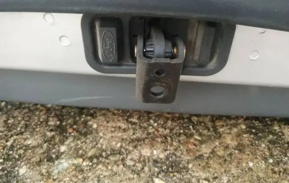 Ford Focus C-MAX Rear door check strap stopper