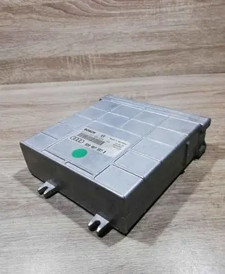 Audi A4 S4 B5 8D Engine control unit/module ECU 8D0907557B 0261203554 0261203555
