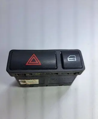 BMW X5 E53 Hazard light switch 8368920