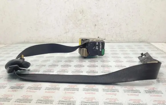 Skoda Octavia Mk1 (1U) Front seatbelt 1U4857701A