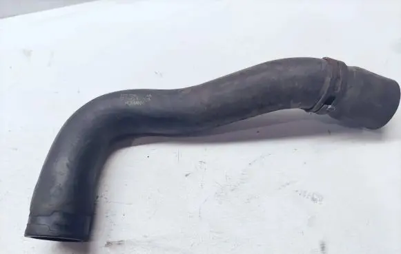 Volkswagen Touran I Engine coolant pipe/hose 1K0122101AA