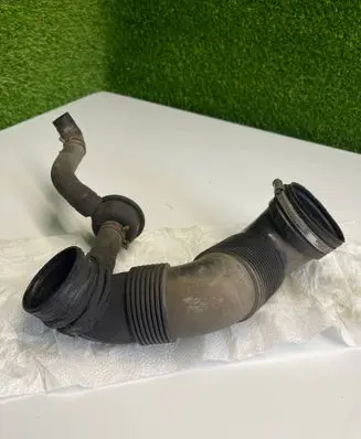 Volkswagen II LT Air intake hose/pipe 2D0129627B
