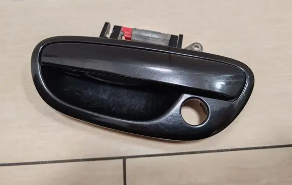 Subaru Legacy Front door exterior handle