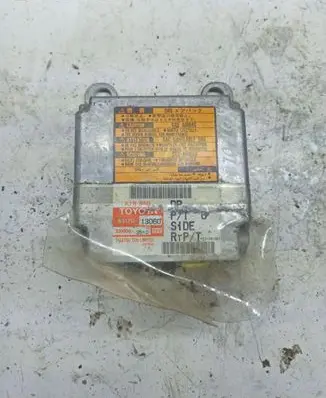 Toyota Corolla E120 E130 Airbag control unit/module 8917013060