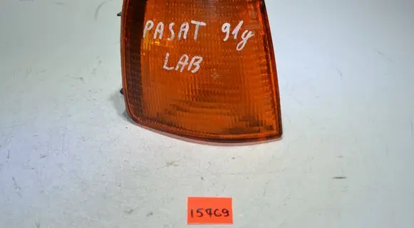 Volkswagen PASSAT B3 Front indicator light 6R0142808