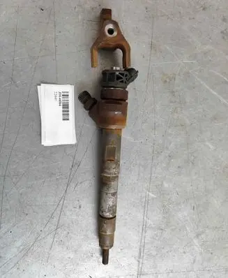Jaguar XE Fuel injector JDE40504 AJ813377