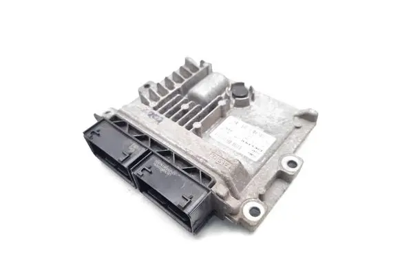 Ford Mondeo MK V Engine control unit/module DS71-12B684-XC 28575336 HS7A-12A650-CBA