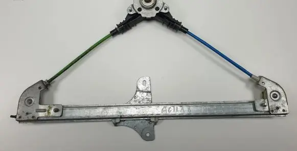 Opel Agila A Rear window lifting mechanism without motor