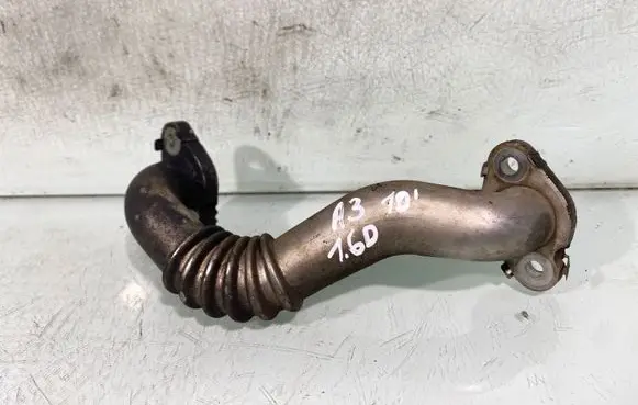 Audi A3 S3 A3 Sportback 8P Engine coolant pipe/hose