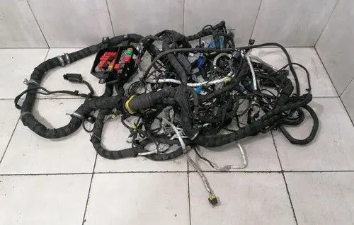 Ferrari FF Front door wiring loom/harness boot